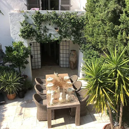 Appartement Tropezian Arty House *